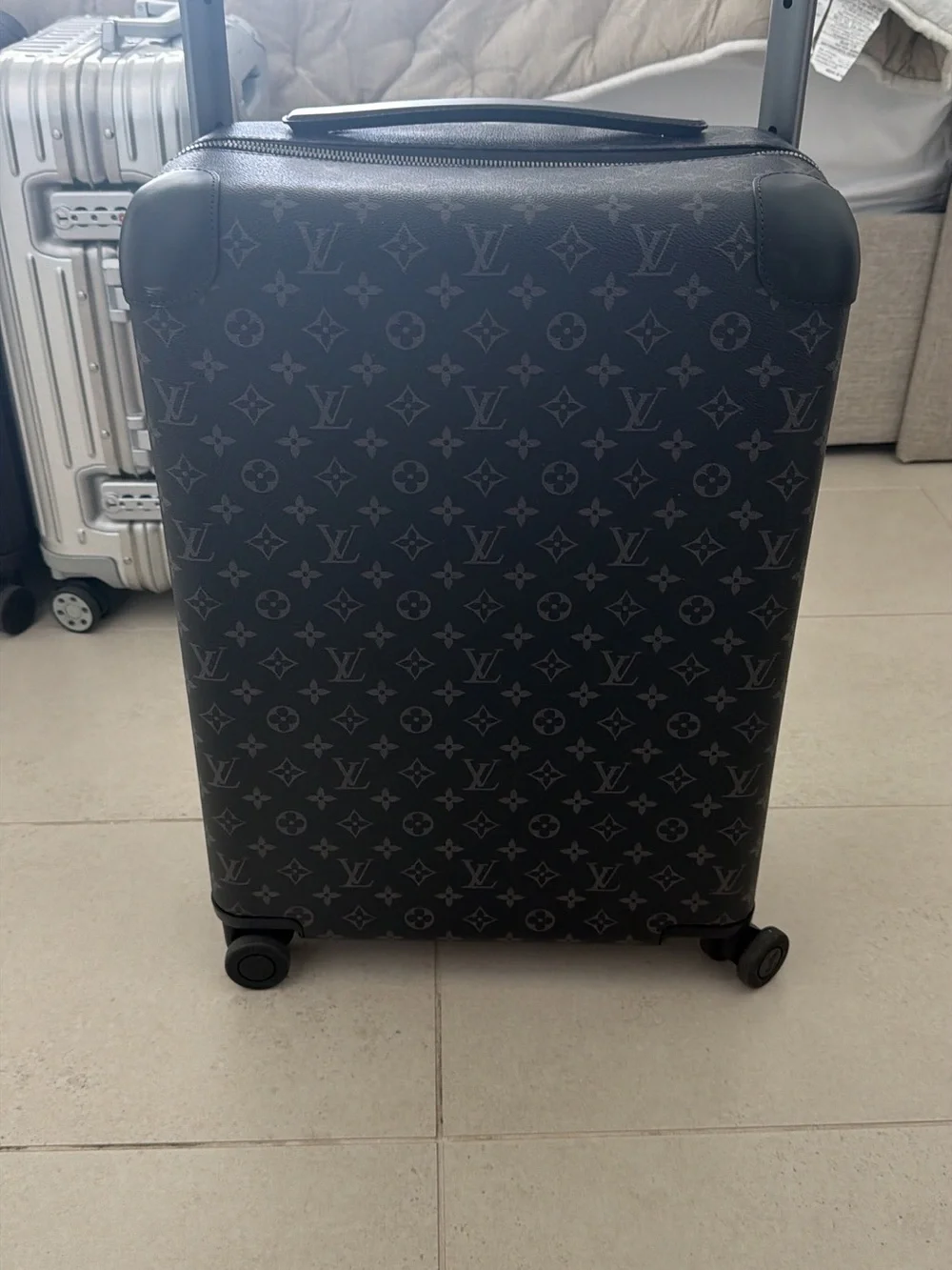 Louis vuitton luggage 50cms
